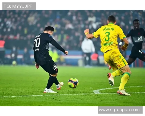 巴黎圣日耳曼成功引进世界级球星，球队壮大实力再添助力