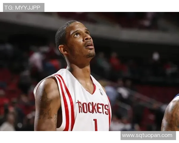 阿里与阿赛扎联手助攻展现默契配合引发球迷热议