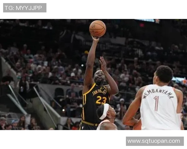 格林加盟马刺后迎来复出表现,球迷齐呼“大绿” 格林加盟马刺后迎来复出表现,球迷齐呼“大绿”