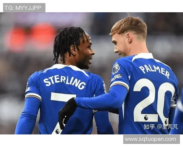 荷兰队首发名单曝光,英格兰球迷担心斯特林防守太弱! 荷兰队首发名单曝光,英格兰球迷担心斯特林防守太弱!