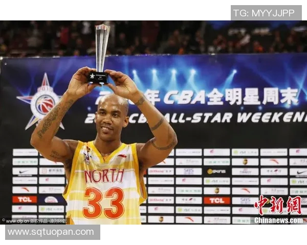 马布里再次入选CBA明星队,展现老将魅力 马布里再次入选CBA明星队,展现老将魅力